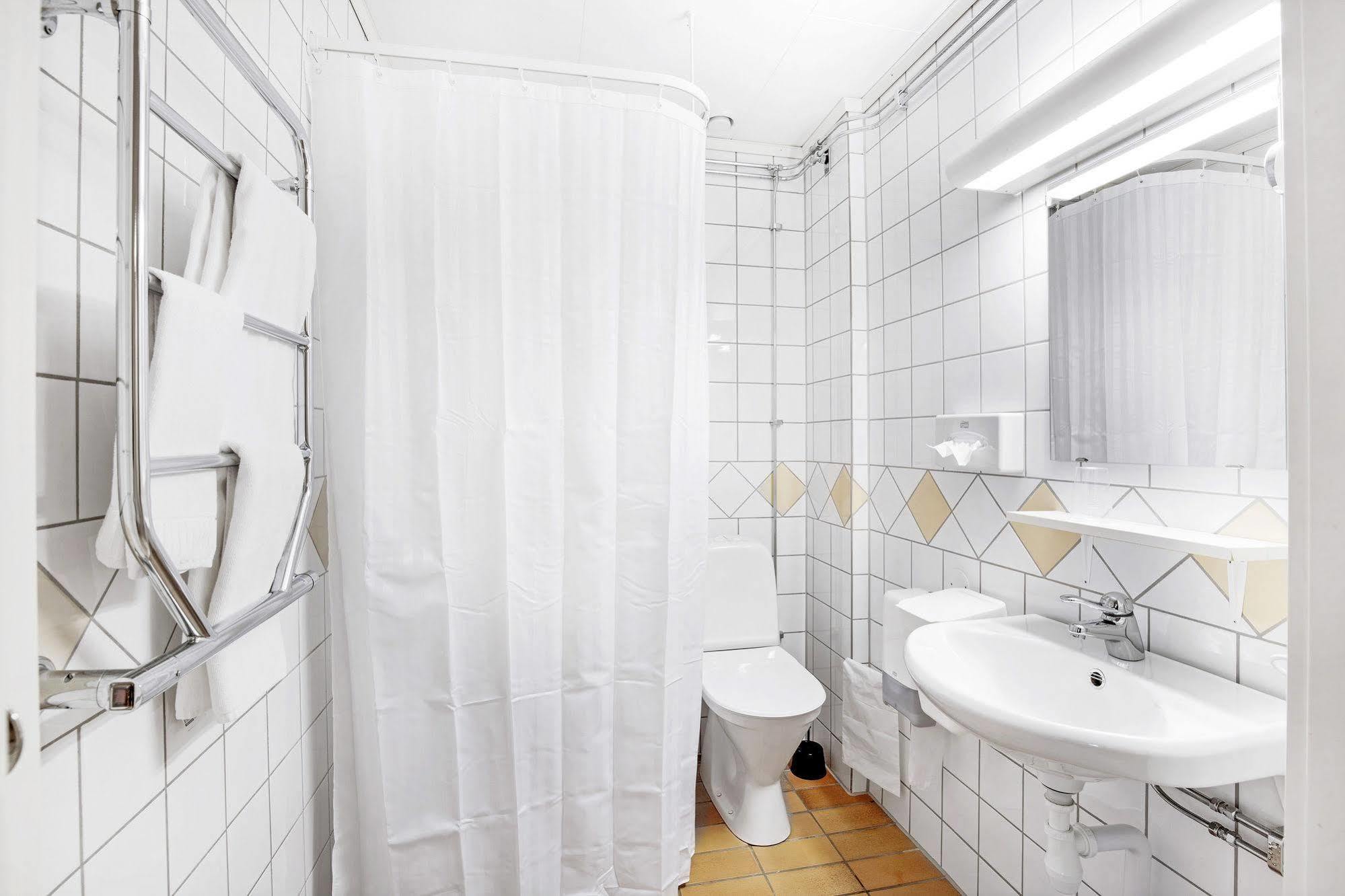 Aedelfors Hotell & Konferens Holsbybrunn Dış mekan fotoğraf